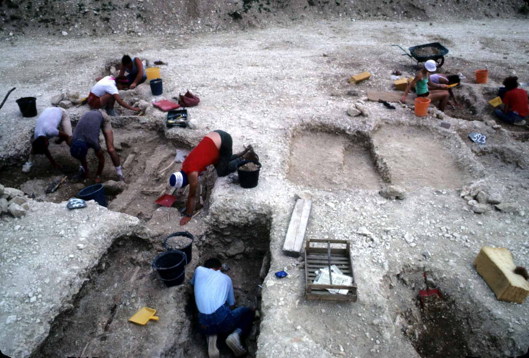 Chantier de fouille de la nécropole mérovingienne